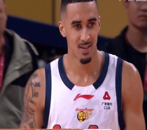 独行侠客场,险胜马刺,丁威迪独揽,欧博,oubo,Abg,欧博体育官网,欧博官网,欧博体育下载